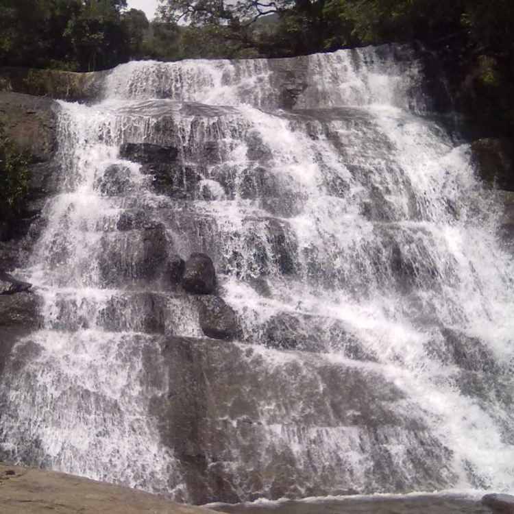 chinna suruli - Trekking trails in S.India