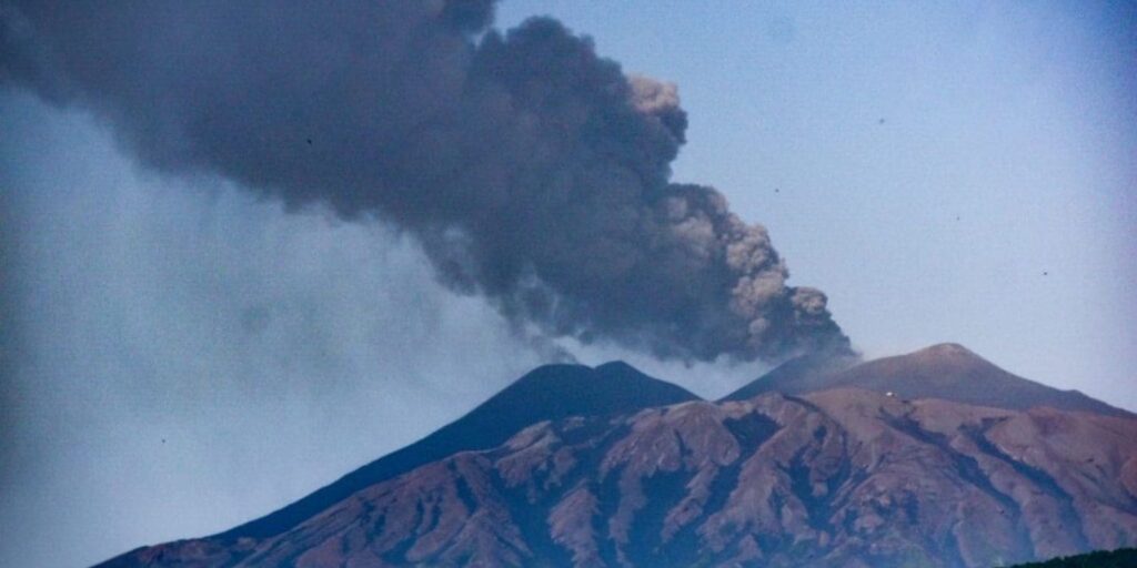 rethinkways-pacaya volcano