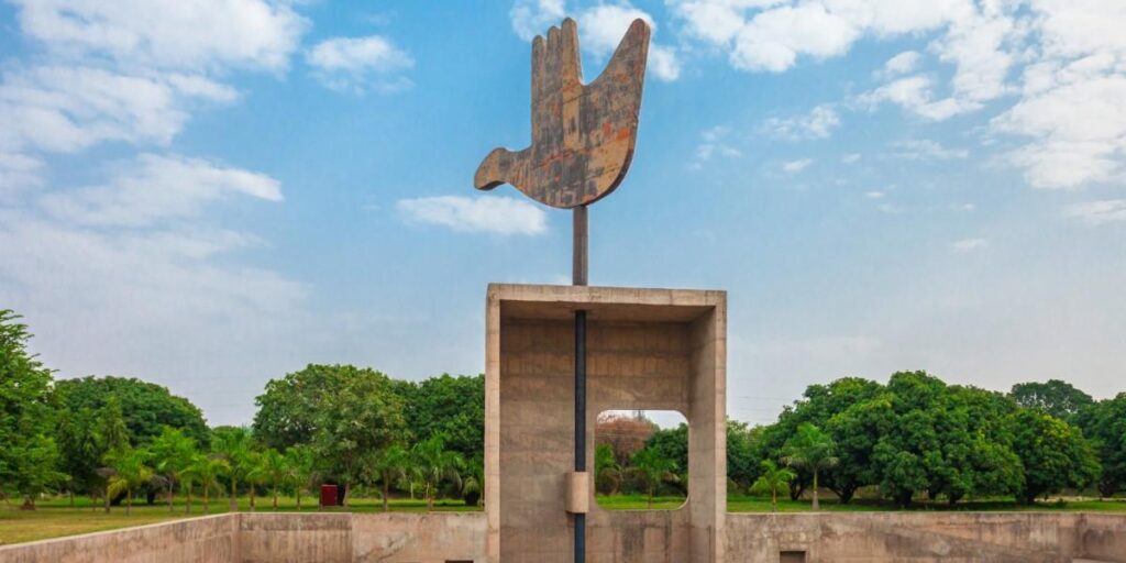 rethinkways-chandigarh-open-hand-monument