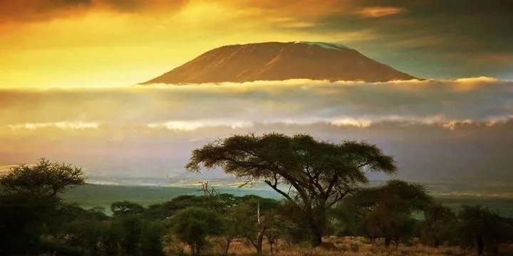 Tanzania Attractions: 33 Incredible Safari, Zanzibar & Nature Experiences to Explore in 2026 | Travel Rethink Ways 9 Kilimanjaro