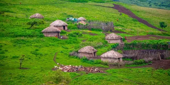 Tanzania Attractions: 33 Incredible Safari, Zanzibar & Nature Experiences to Explore in 2026 | Travel Rethink Ways 24 Maasai.