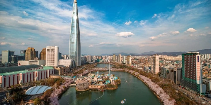 Fiji Attractions: 30 Best Places To Visit in Fiji | Travel Rethink Ways 25 Lotte-World-Tower.