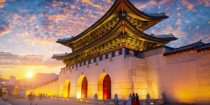 South Korea Attractions: 30 Must-Visit Places & Experiences for an Unforgettable Trip| Travel Rethink Ways 32 trw-south-korea-cover.