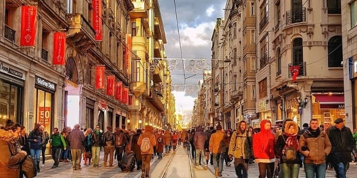 trukey-attraction-istiklal