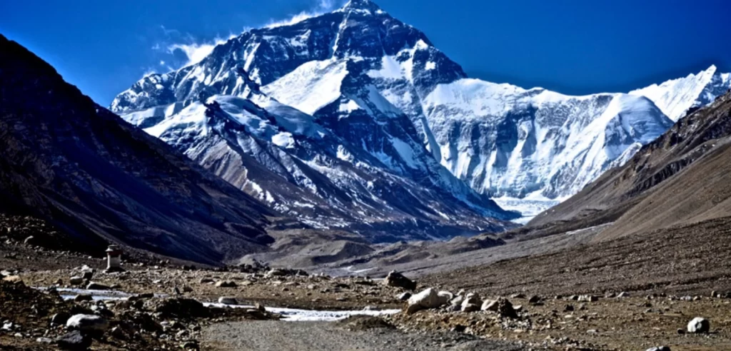 China Bucket List: 30 Amazing Attractions | Travel Rethink Ways 21 mount everest base camp tibet