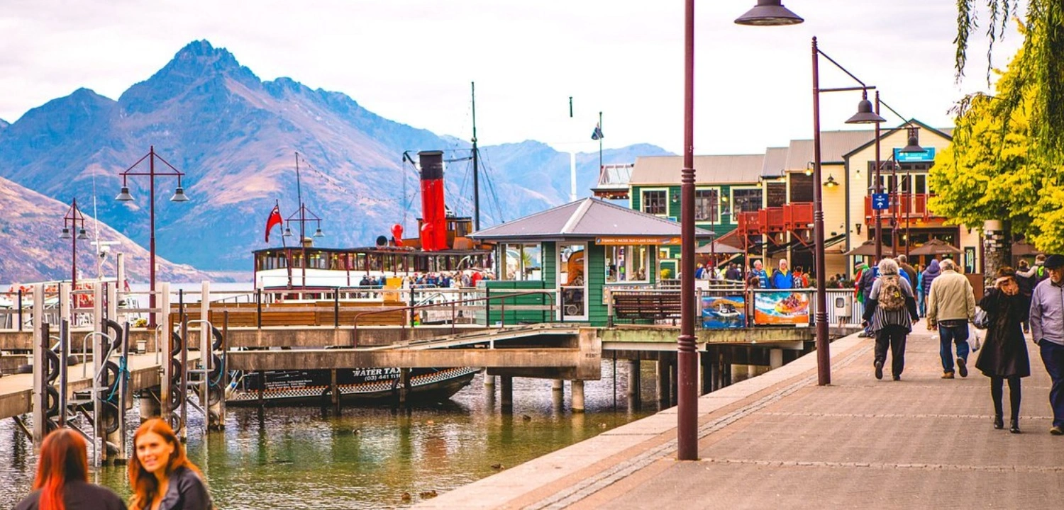 Top New Zealand Attractions: 25 Places to Explore | Travel Rethink Ways 3 Queenstown
