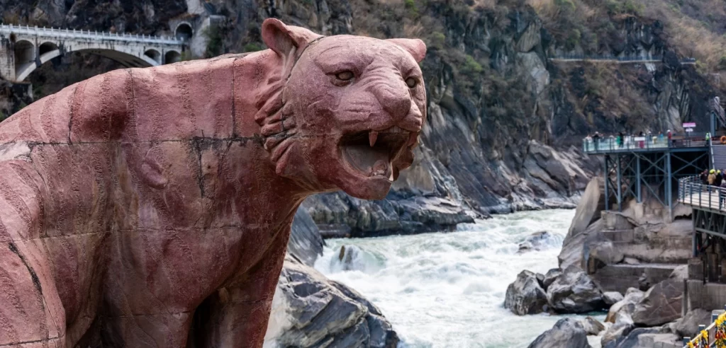 China Bucket List: 30 Amazing Attractions | Travel Rethink Ways 19 trw Tiger Leaping Gorge china