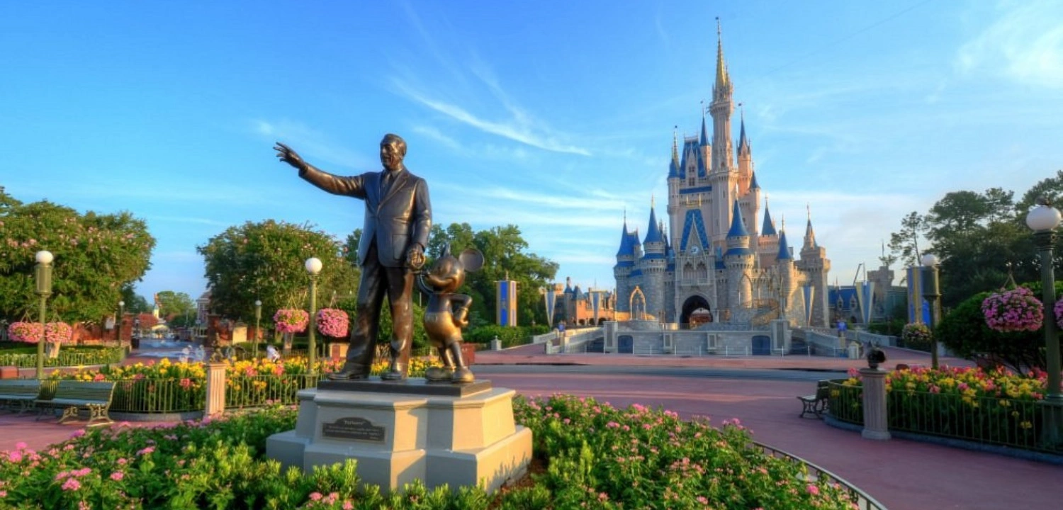 United States Attractions: 30 Incredible Places You Must Visit | Travel Rethink Ways 25 USA-atraction-Walt-Disney
