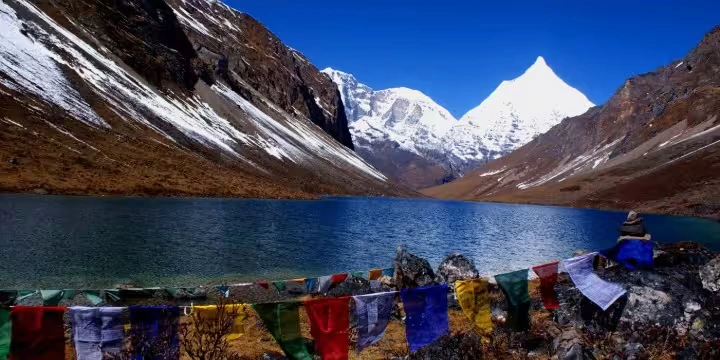 Bhutan Attractions: 30 Peaceful Places To Explore| Travel Rethink Ways 17 Jomolhari-Trek