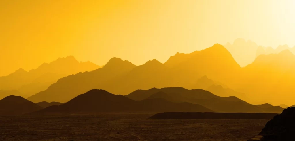 China Bucket List: 30 Amazing Attractions | Travel Rethink Ways 18 yellow mountain