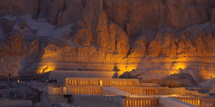 Egypt Attractions: 30 Incredible Places & Ancient Wonders You Must Visit | Travel Rethink Ways 11 Colossi