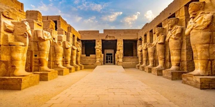 Egypt Attractions: 30 Incredible Places & Ancient Wonders You Must Visit | Travel Rethink Ways 9 Luxor-Temple