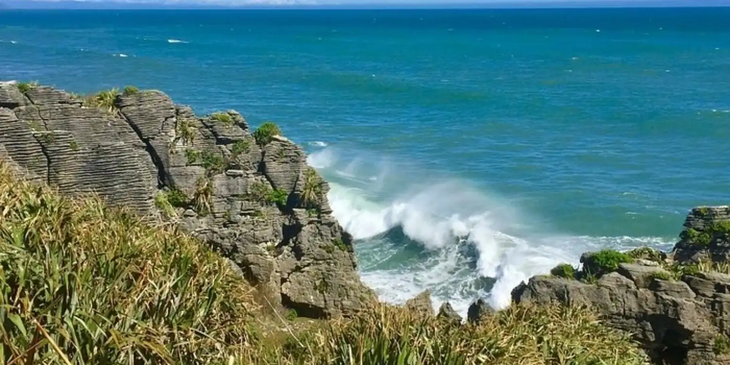 Top New Zealand Attractions: 25 Places to Explore | Travel Rethink Ways 23 -punakaik.