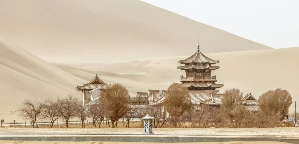 China Bucket List: 30 Amazing Attractions | Travel Rethink Ways 28 silk road