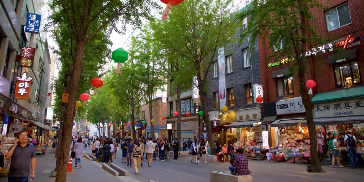 South Korea Attractions: 30 Must-Visit Places & Experiences for an Unforgettable Trip| Travel Rethink Ways 7 trw-south-korea-attraction-Insadong