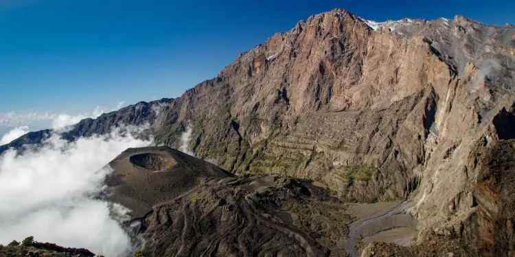 Tanzania Attractions: 33 Incredible Experiences | Travel Rethink Ways 10 Mountmeru